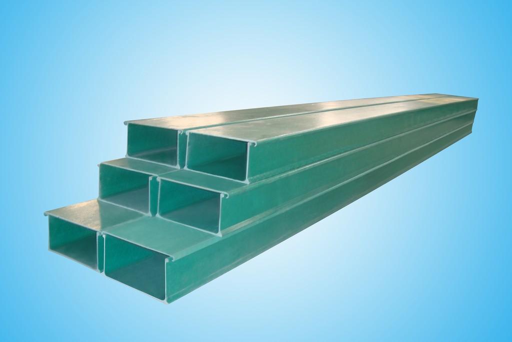 玻璃鋼復(fù)合型電纜橋架